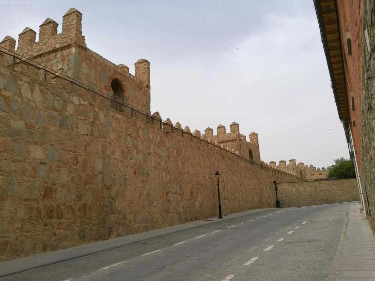 Casa Del Puente Murallahomes * Avila