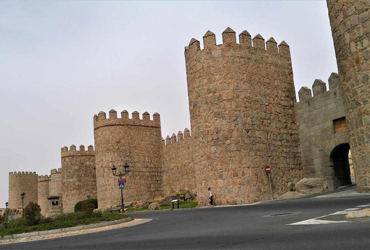 Casa Del Puente Murallahomes *